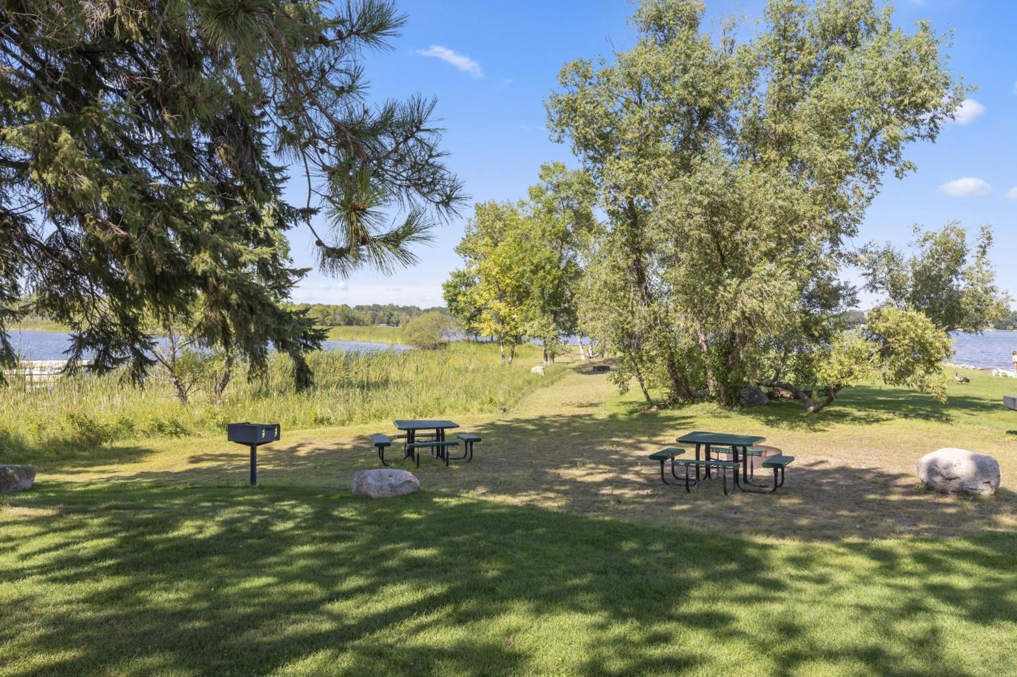 The Lodges At Breezy Point Bagian luar foto