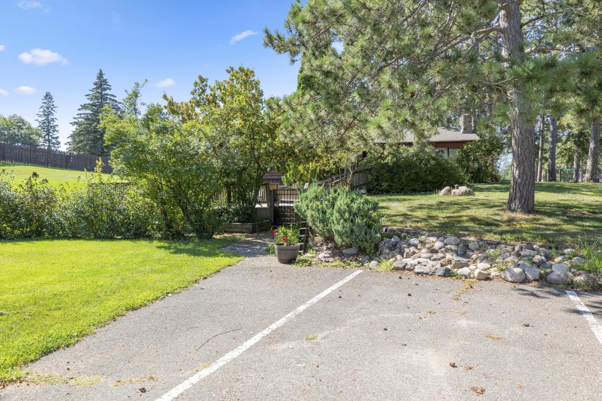 The Lodges At Breezy Point Bagian luar foto
