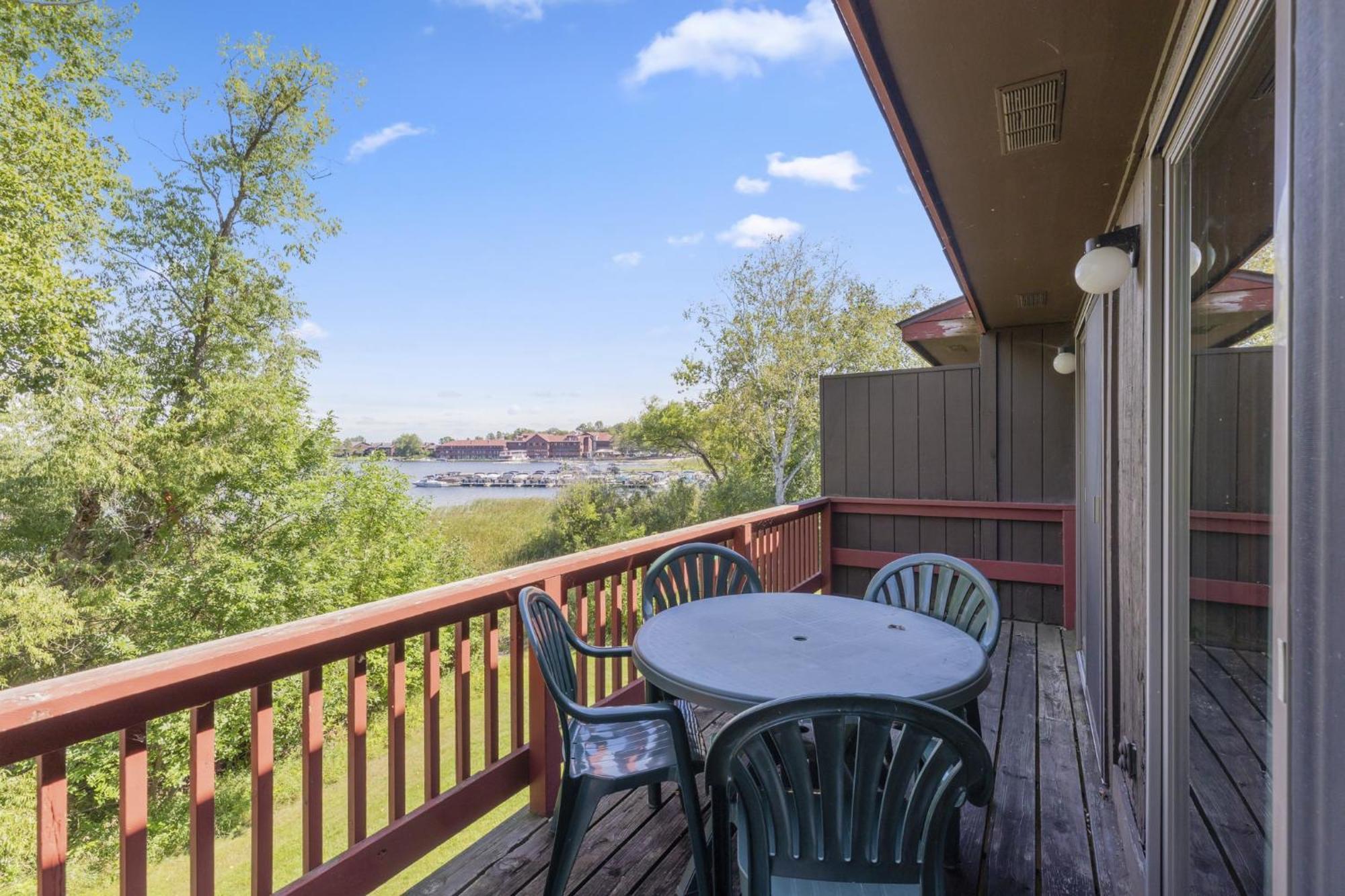 The Lodges At Breezy Point Bagian luar foto